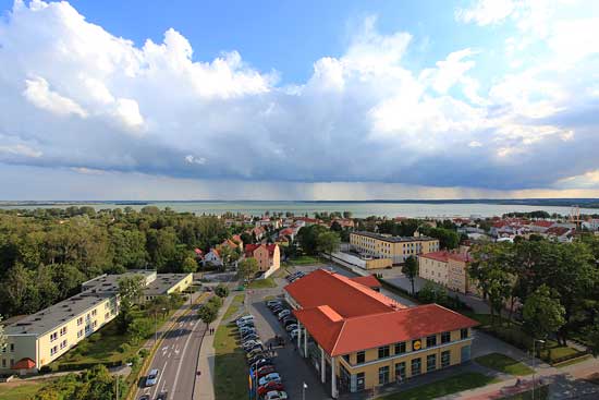 Giżycko-Panorama aus dem Wasserturm-See Niegocin